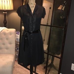 In-Studio 4p black dress